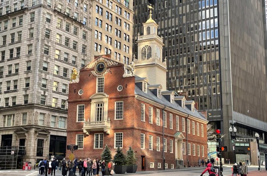 Boston Freedom Trail: 09 La Old State House