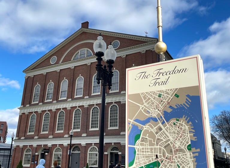 Boston Freedom Trail: 11 Faneuill Hall, conocido también como “La cuna de la Libertad”